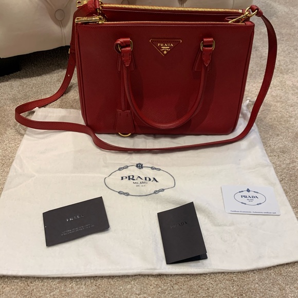 prada micro galleria bag